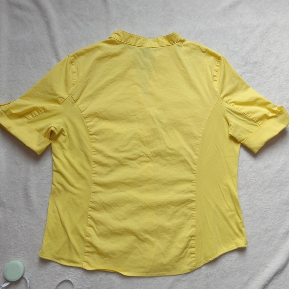 5 for $10 Anne Klein Yellow 1/4 Rollup Sleeve Button Down VNeck Top size XL - Picture 3 of 8